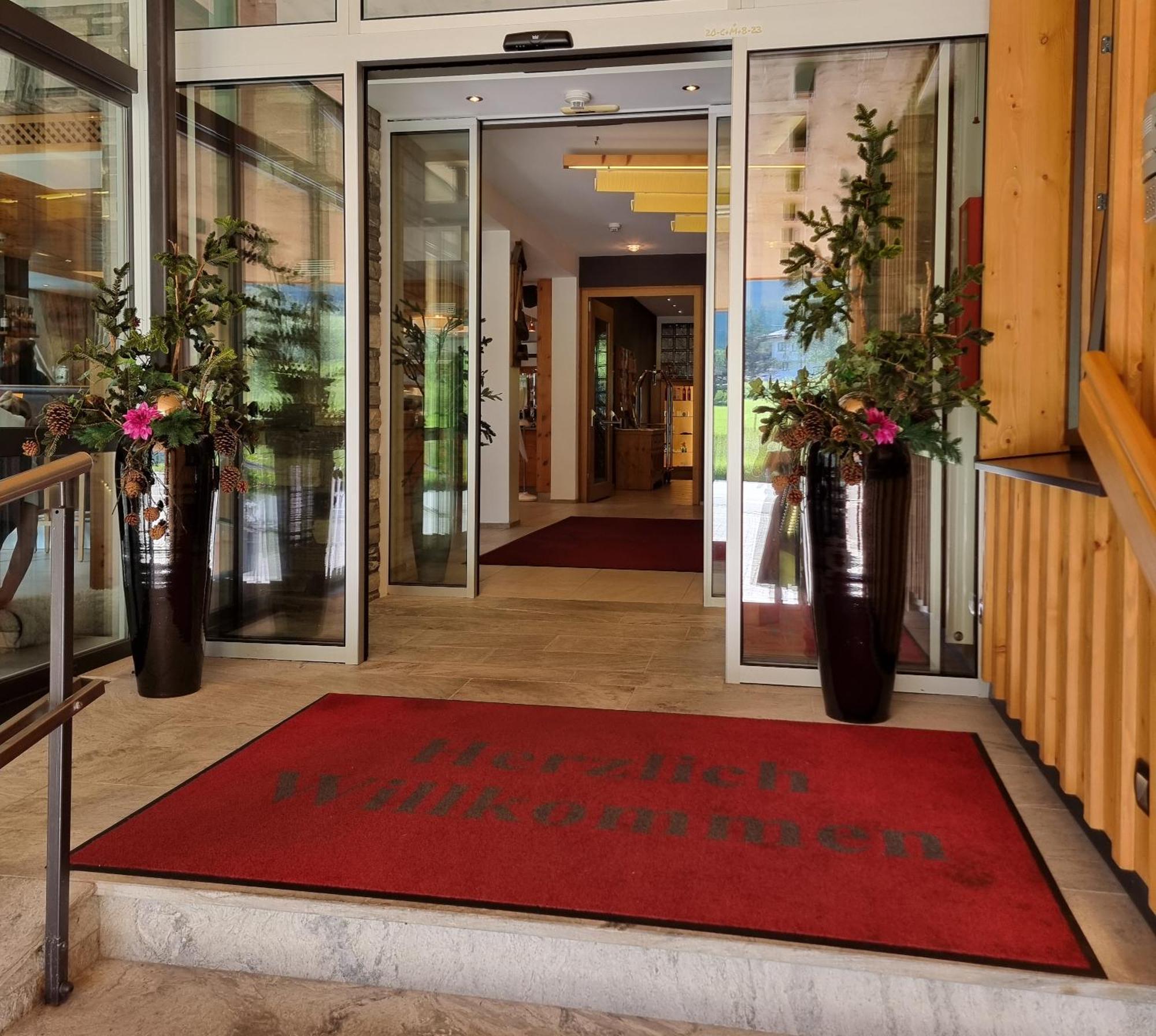 Hotel Alpina Rauris Bagian luar foto
