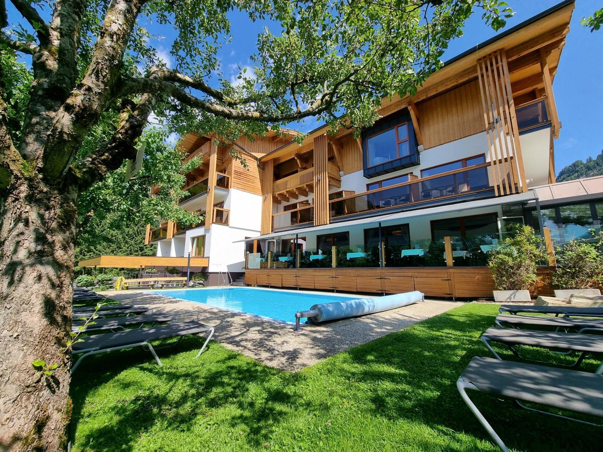 Hotel Alpina Rauris Bagian luar foto