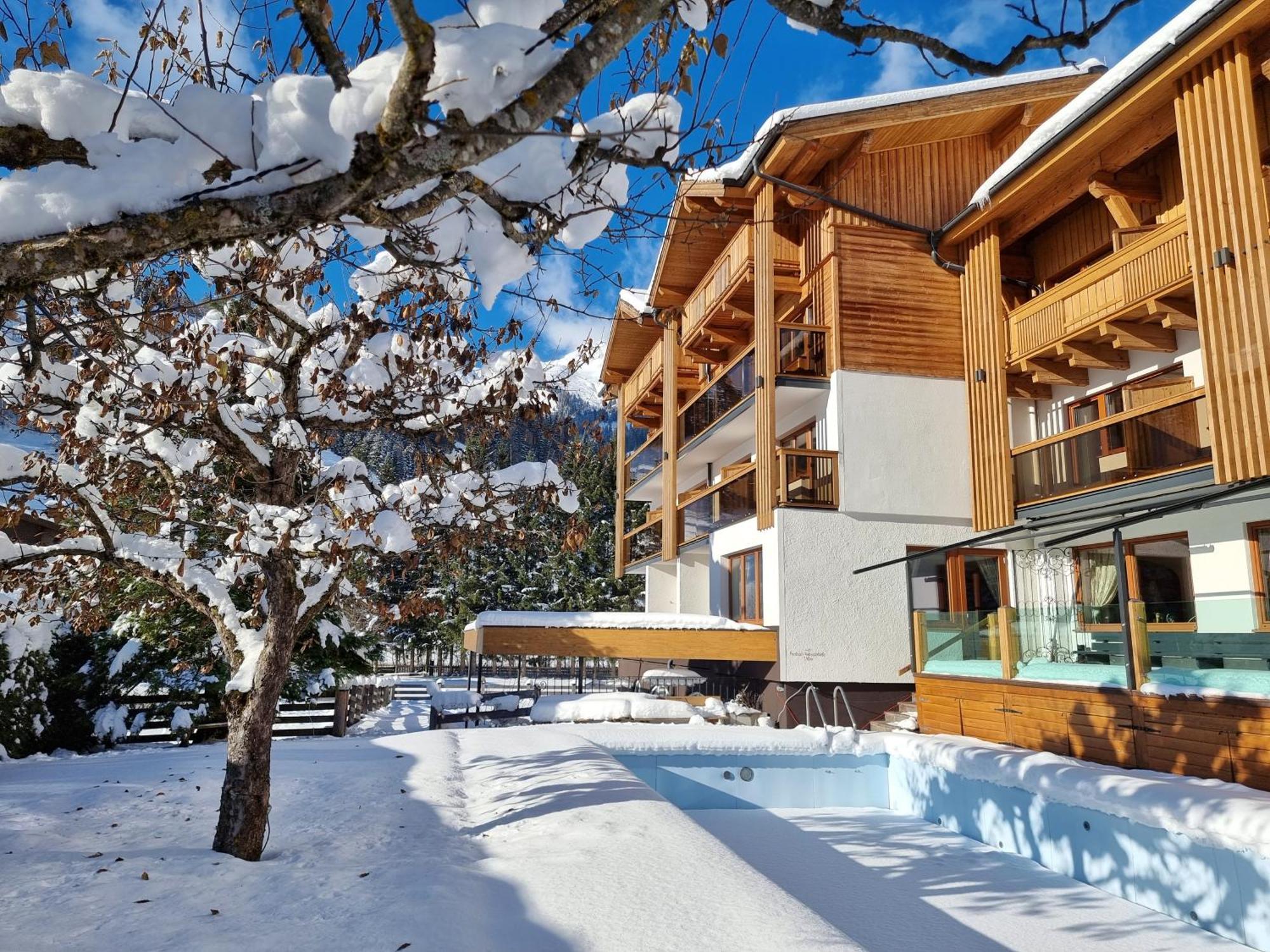 Hotel Alpina Rauris Bagian luar foto